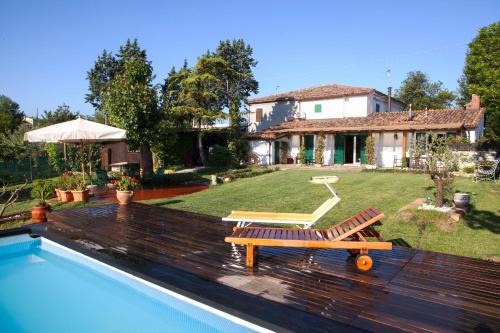 Dogana Villa | Inviting Casa S.Paolo: 4-Star Retreat with Pool & Kitchen