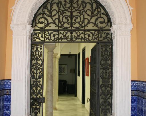 Carmona House | Discover Casa S. XIX in the Heart of Carmona