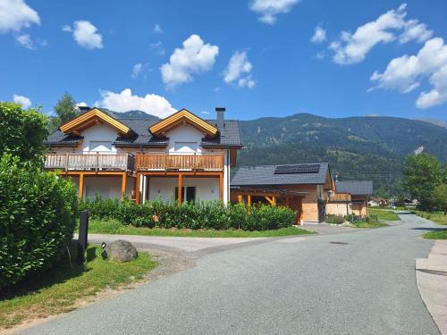 Kotschach-Mauthen House | Casa Safra: Oceanfront Retreat with Pool & Spa Amenities