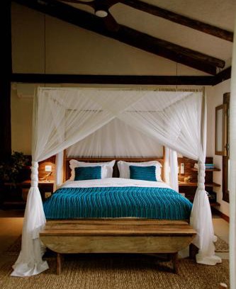 Armacao House | Discover Casa Salga: Oceanfront Escape with Spa & Hot Tub