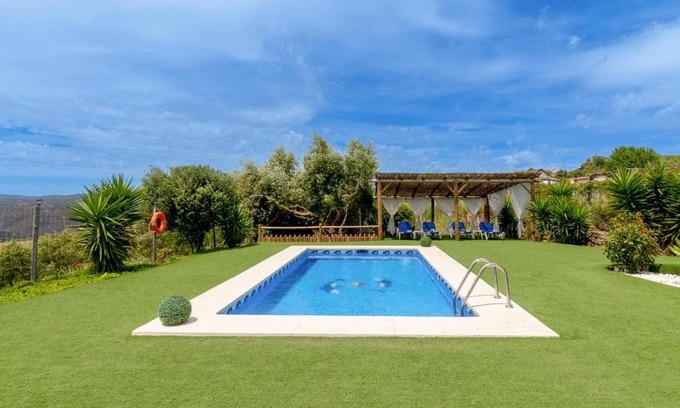 Algatocin House | Discover Casa Salysol Algatocín: Family-Friendly Retreat