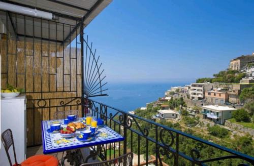 Montepertuso House | Oceanfront Retreat at Casa Scirocco - Rated 9.4/10