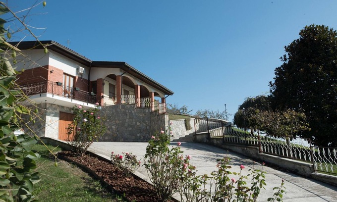 Solonghello Villa | Discover Casa Serena: Retro Villa with Terrace & Spa
