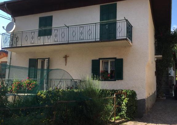 Sicina Apartment | Discover Casa Sicina: Guest Rated 8.8 & Pet Friendly!