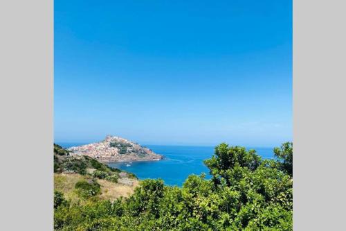 Viddalba House | Casa Silvia: Private Garden & Parking, Pet-Friendly Retreat