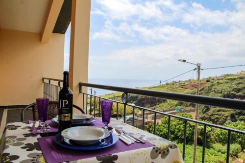 Estrela da Calheta Apartment | Discover Casa Simão: Guest Rated 10/10 Experience Awaits