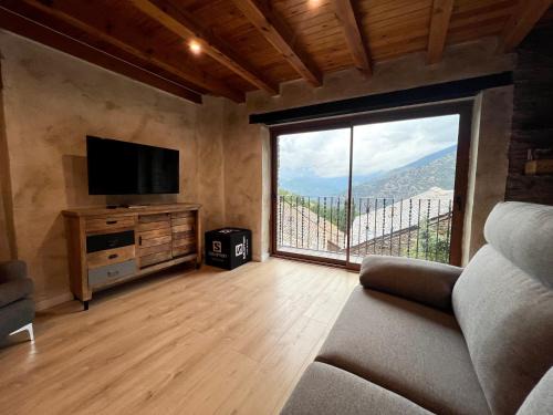 Roni House | Casa Sinera - L'Amfitriona: Pet & Child Friendly Retreat