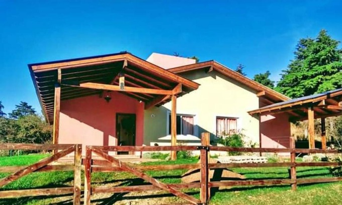 Villa General Belgrano House | Casa Sinner 3: Guest Rated 9/10 with Family-Friendly Amenities