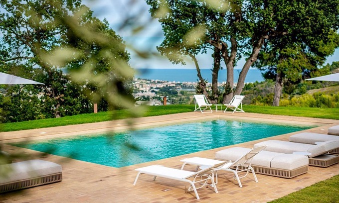 Grottammare Villa | Casa Sisto - Seven Bedroom Villa, Sleeps 16
