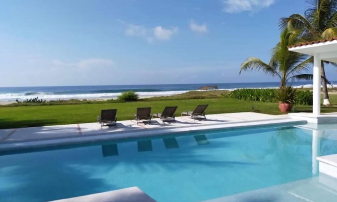 Jimenez House | Casa Sofia: Family-Friendly Retreat in Puerto Escondido