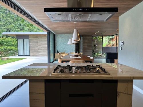 Centro House | Discover Casa Sofisticada with Breathtaking Views in DM