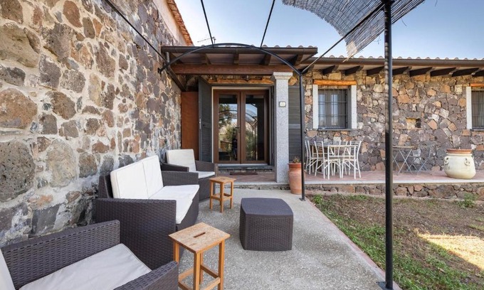 Dorgali Apartment | Casa Sole: Family-Friendly Retreat with Exceptional Reviews