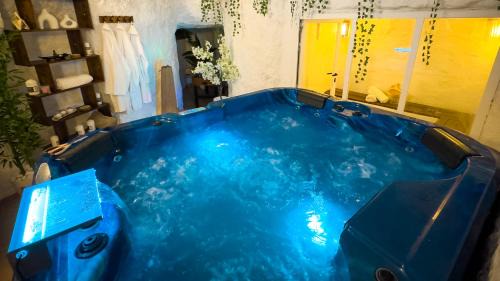 Alcala del Jucar House | Relaxing Getaway at Casa Rural El Jacuzzi with Hot Tub