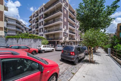 Province of Messina Apartment | Discover Casa Stretto di Messina: 4-Star Family Retreat