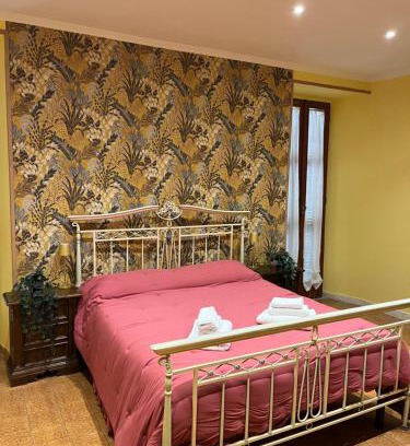 Rocca di Papa Apartment | Pet-Friendly Getaway at Casa sulla Rocca - 7.8/10 Rated