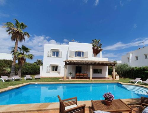Cala d'Or House | Beautiful Casa Sylvia Cala D'OR with Ocean View Pool