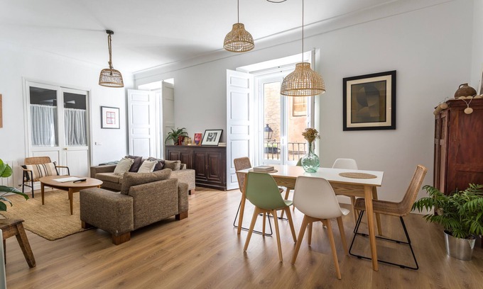 Siguenza Apartment | Discover Casa Tío Maxi - Historic Comfort in the 18th Century