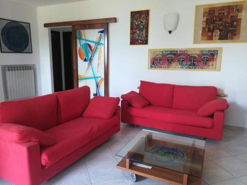 Sale Marasino Apartment | Kid-Friendly Retreat at CASA T.U.A. - Rated 8.9/10!