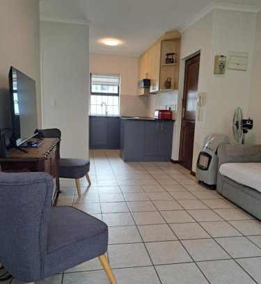 Bloubergstrand Apartment | Discover Casa Table View: Pet-Friendly with 9.2 Rating