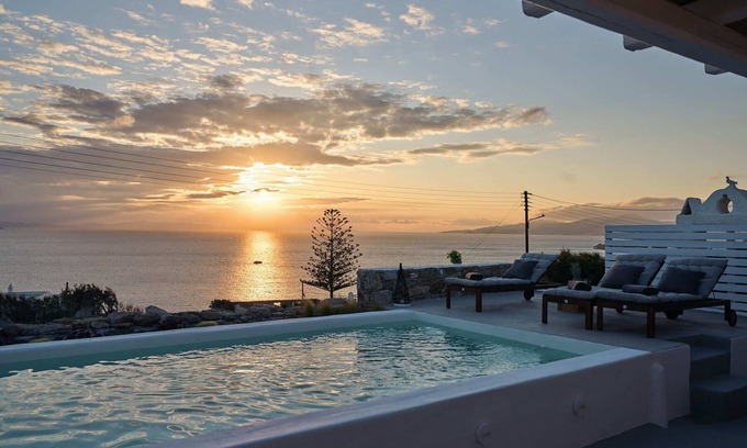 Mykonos Hotel | Eco-Friendly Casa Tagoo Mykonos with Pool & Breakfast