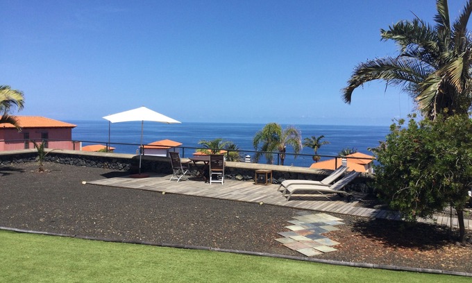 Juan Fernandez House | Discover Casa Tagoro: Oceanfront Retreat with Pool & Spa