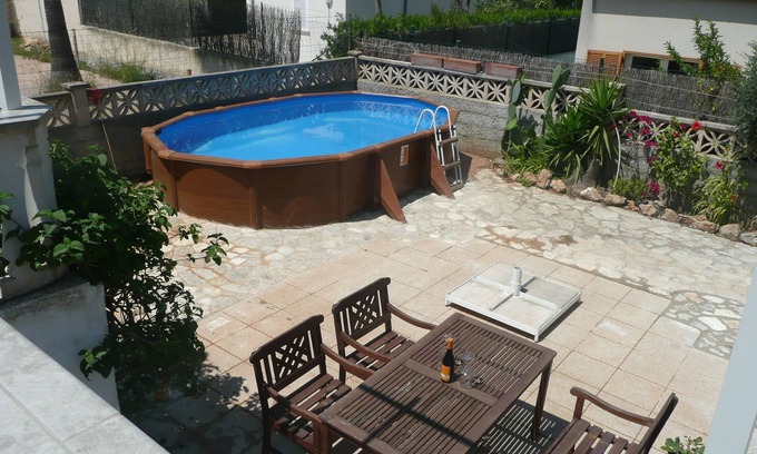 Urbanizacion Mont Ferrutx House | Family-Friendly Casa Taronger: Oceanfront Retreat with Pool