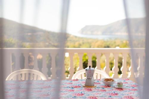 Lacona Apartment | Family-Friendly Casa Teo - Guest Rated 9/10 on HelloElba