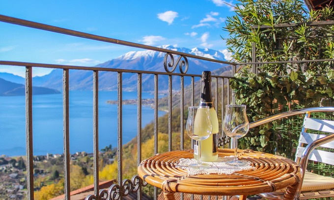 Cerceno Cabin | Cozy Casa Teresa: Lake-View Chalet with Pool & Breakfast