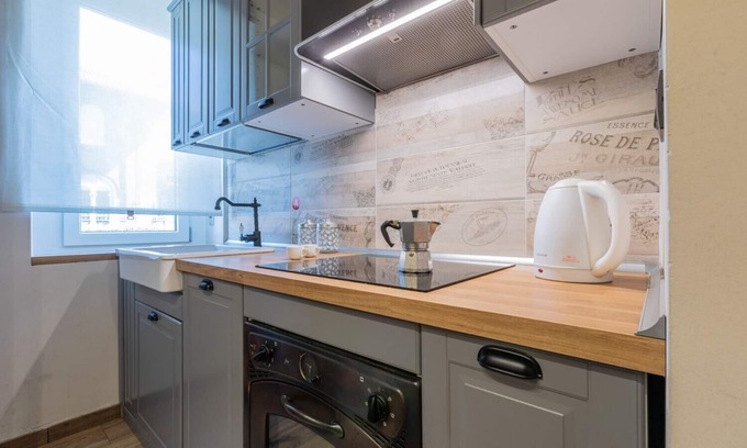 San Paolo Apartment | Cozy Casa Thermignon: Family-Friendly with Breakfast & Kitchen