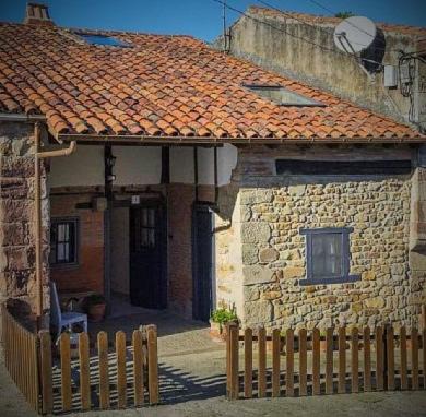 Ruisenada House | Casa Tina: Pet-Friendly Oceanfront Retreat with Amazing Views