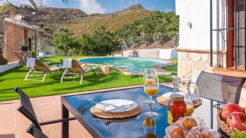 Almachar Villa | Pet-Friendly Retreat: Casa Tobalo Almachar with Pool