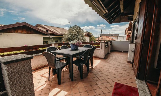 Nebbiuno House | Charming Casa Torelù: Guest Rated 9.8 with Lakeside Fun