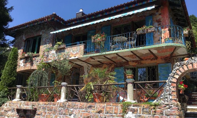 Thun House | Elevate Your Stay at Casa Toscana: Pet-Friendly Retreat