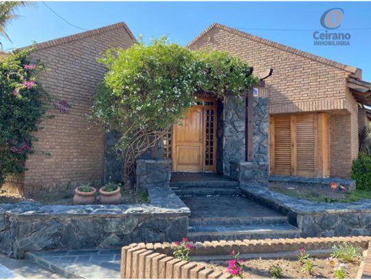 Devoto House | Inviting Casa Tradicional with Pool & Pet-Friendly Amenities