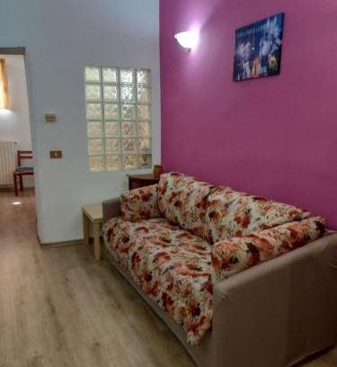 Regalbuto Apartment | Pet-Friendly Casa Turistica Santa Lucia 25 - Highly Rated Stay