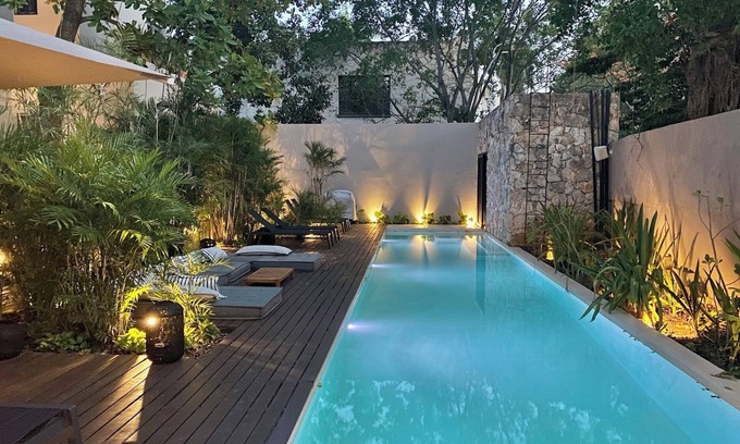 Zona Paseo Montejo Hotel | Indulge in Elegance at Casa Tuut - Rated 10/10 Stay