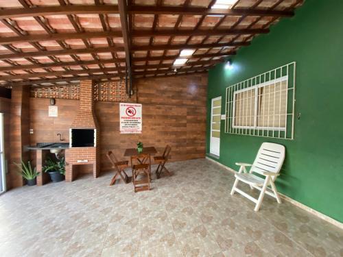 Estufa II House | Seaside Haven: Casa Ubatuba Praia with Ocean Views