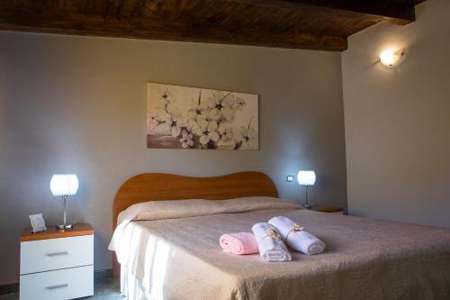 Santo Stefano di Camastra House | Guest-Rated Retreat: Casa Vacanze Fede for Family Fun