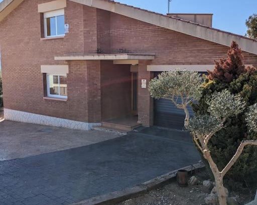 Alforja Ski Chalet | Family-Friendly Casa Vacacional Alforja with Pet Amenities