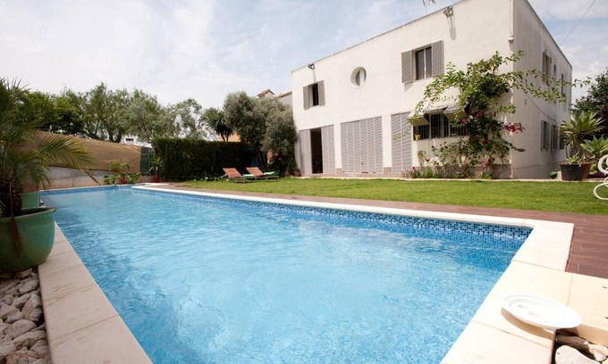 Dos Hermanas House | Discover Casa Vacacional Dhalia with Oceanfront Views