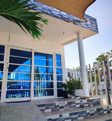 Covenas House | Oceanfront Casa - Cabaña ELA in Coveñas with Amazing Views