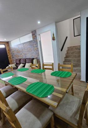 Fusagasuga House | Perfect Retreat: Hostal del descanso with Hot Tub Access