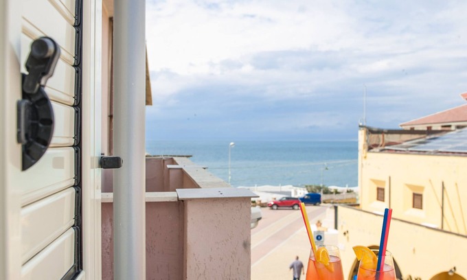 Le Castella Bed & Breakfast | Inviting Casa Vacanze B&B Ucciali with Spa & Family Comfort