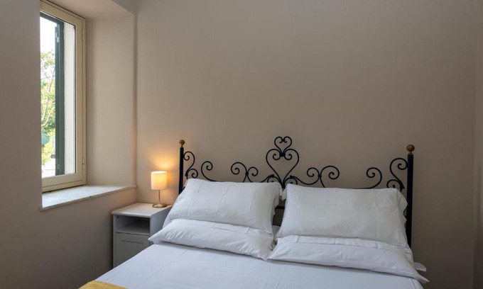 Viagrande House | Gorgeous Casa Vacanza a Cava with Pool & Kitchen Amenities