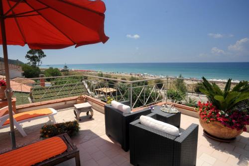 Marina di Ascea House | Pet-Friendly Casa Vacanza Alice & Mari with Ocean Views