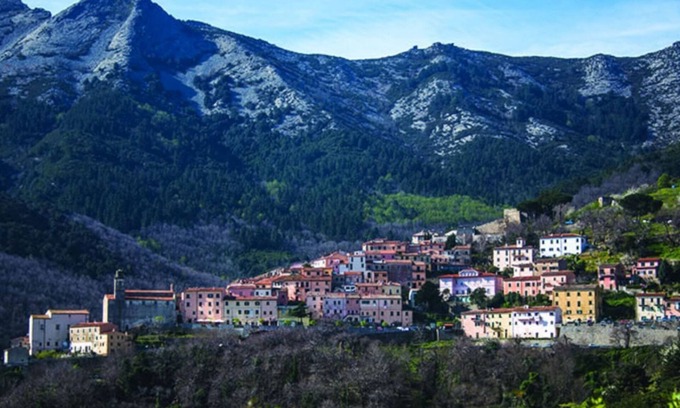 Marciana Apartment | Unforgettable Stay at Casa Vacanza delle Noci - Veranda