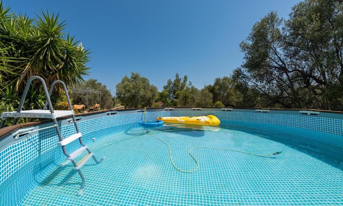 Sarroch House | Family-Friendly Casa Vacanze Konemann with Inviting Pool