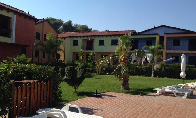 Policoro Apartment | Discover Casa Vacanza: Pet-Friendly Retreat with Pool Access