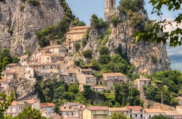 Bagnoli del Trigno House | Family-Friendly Getaway at Casa Vacanza Nonno Beppe
