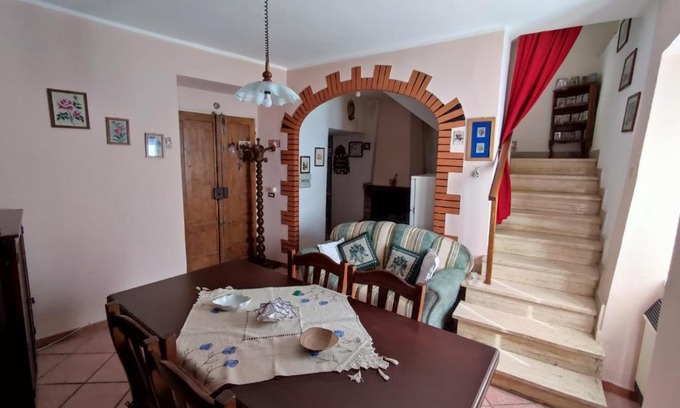 Calvi di Umbria Apartment | Pet-Friendly Haven: Casa Vacanza Nonna Maria, Rated 9/10